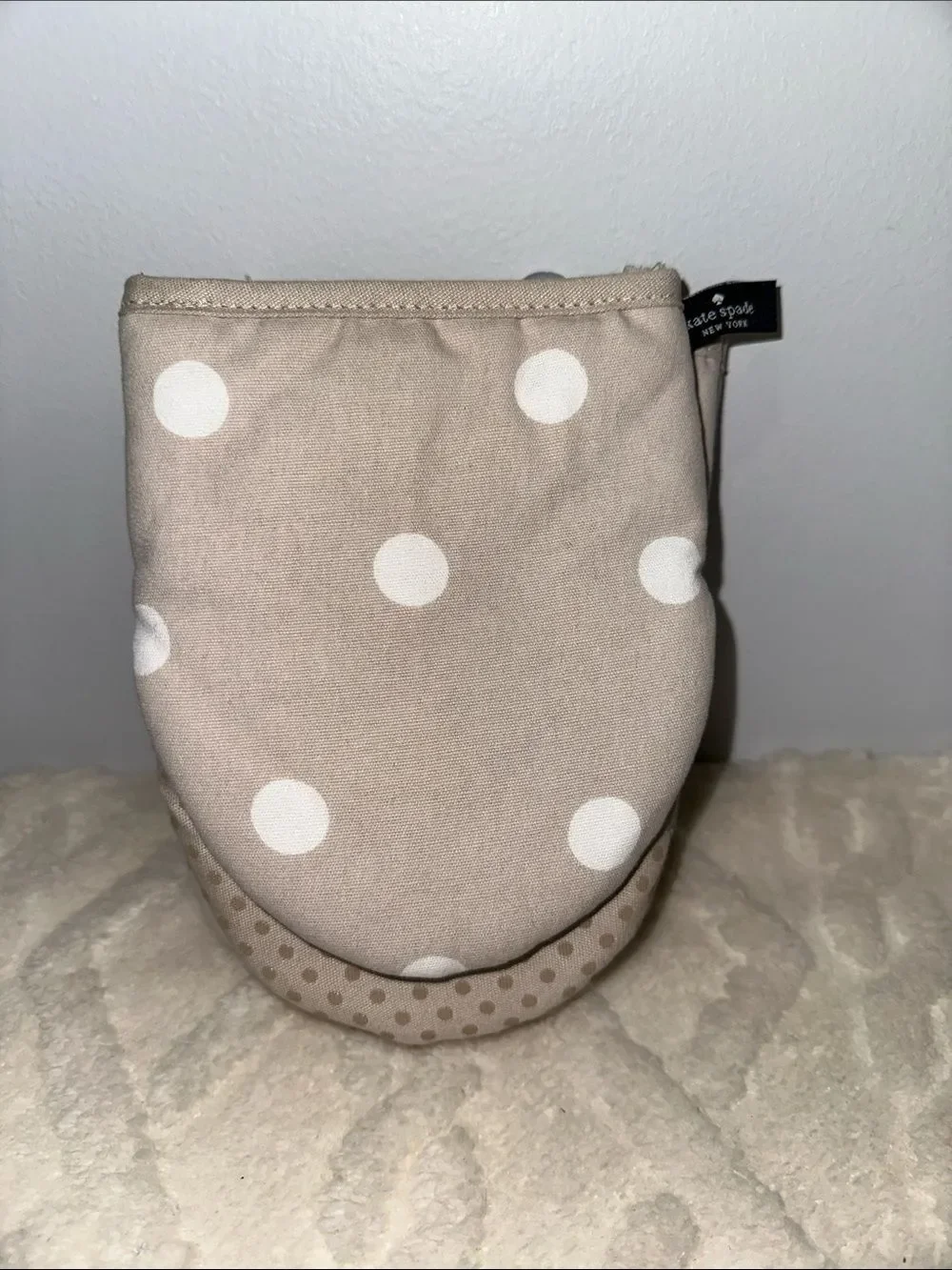 kate spade Beige White Large Polka Print Mini Oven Mitts set of 2